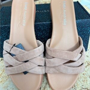 Emu Women's Beige Crisscross Sandals